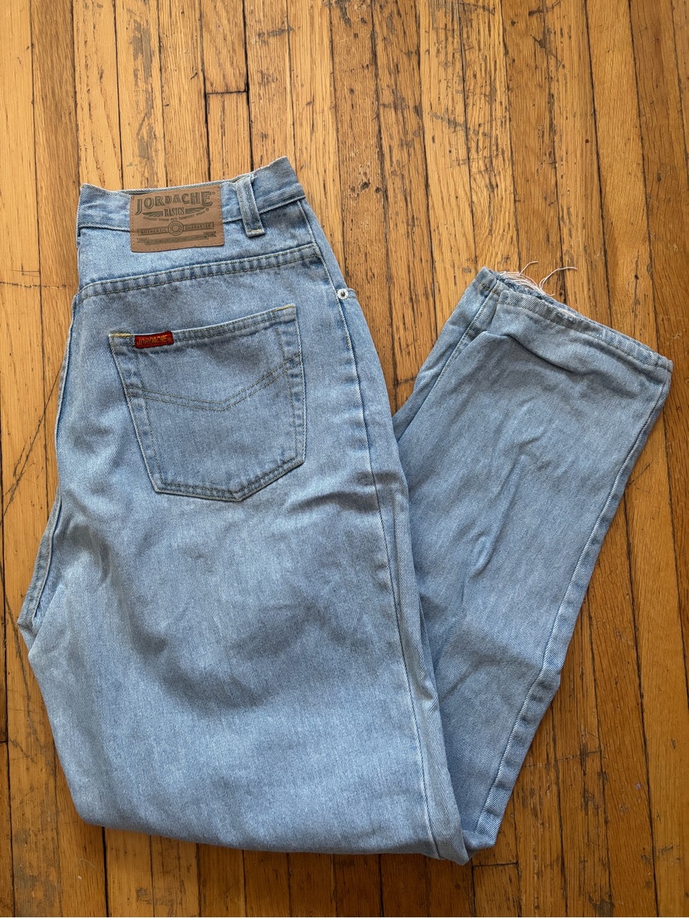 Vintage 90s Jordache light wash button-fly straight leg high rise mom blue jeans